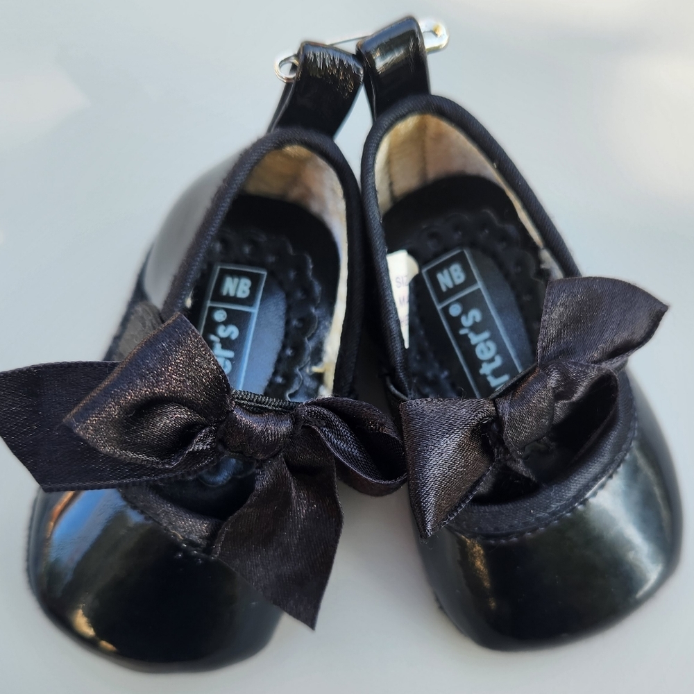 Carter's baby shoes